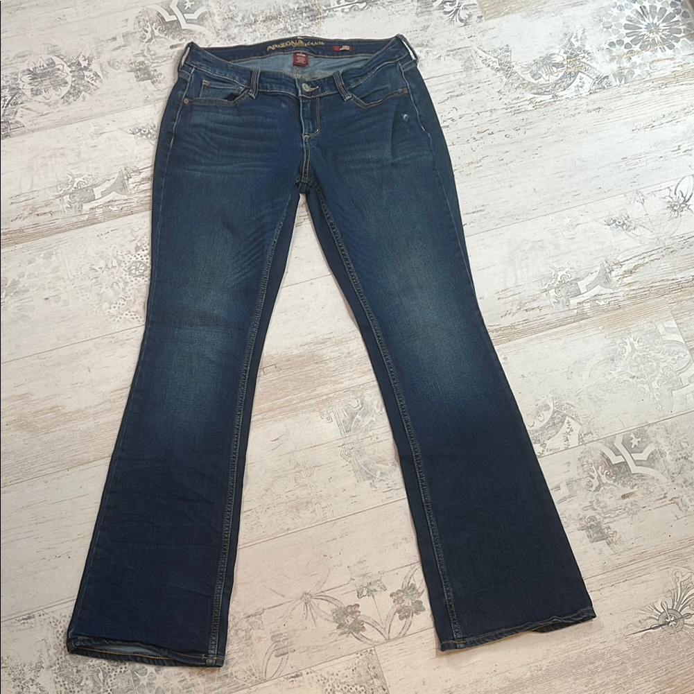 Arizona Jeans Dark Wash Curvy Bootcut Jeans Size 9 Average
